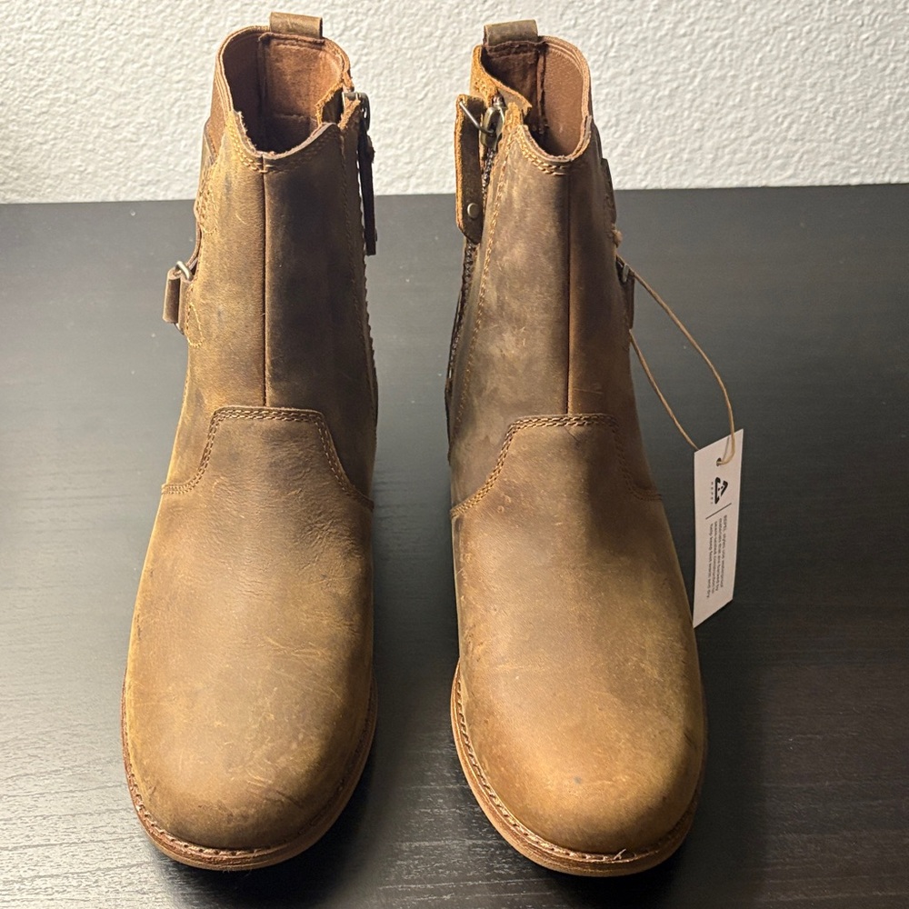 Women’s Teva Brown ankle Boots